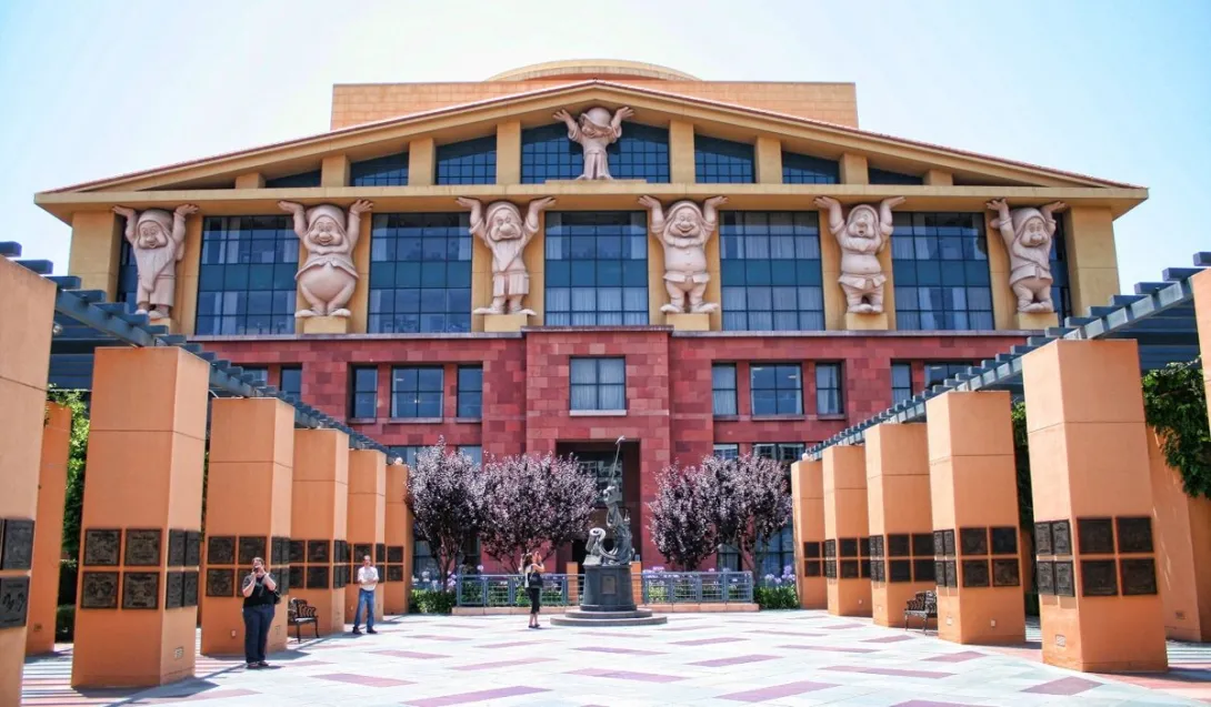 Photograph of the Team Disney building at Walt Disney Studios in Burbank, with its Seven Dwarfs columns.